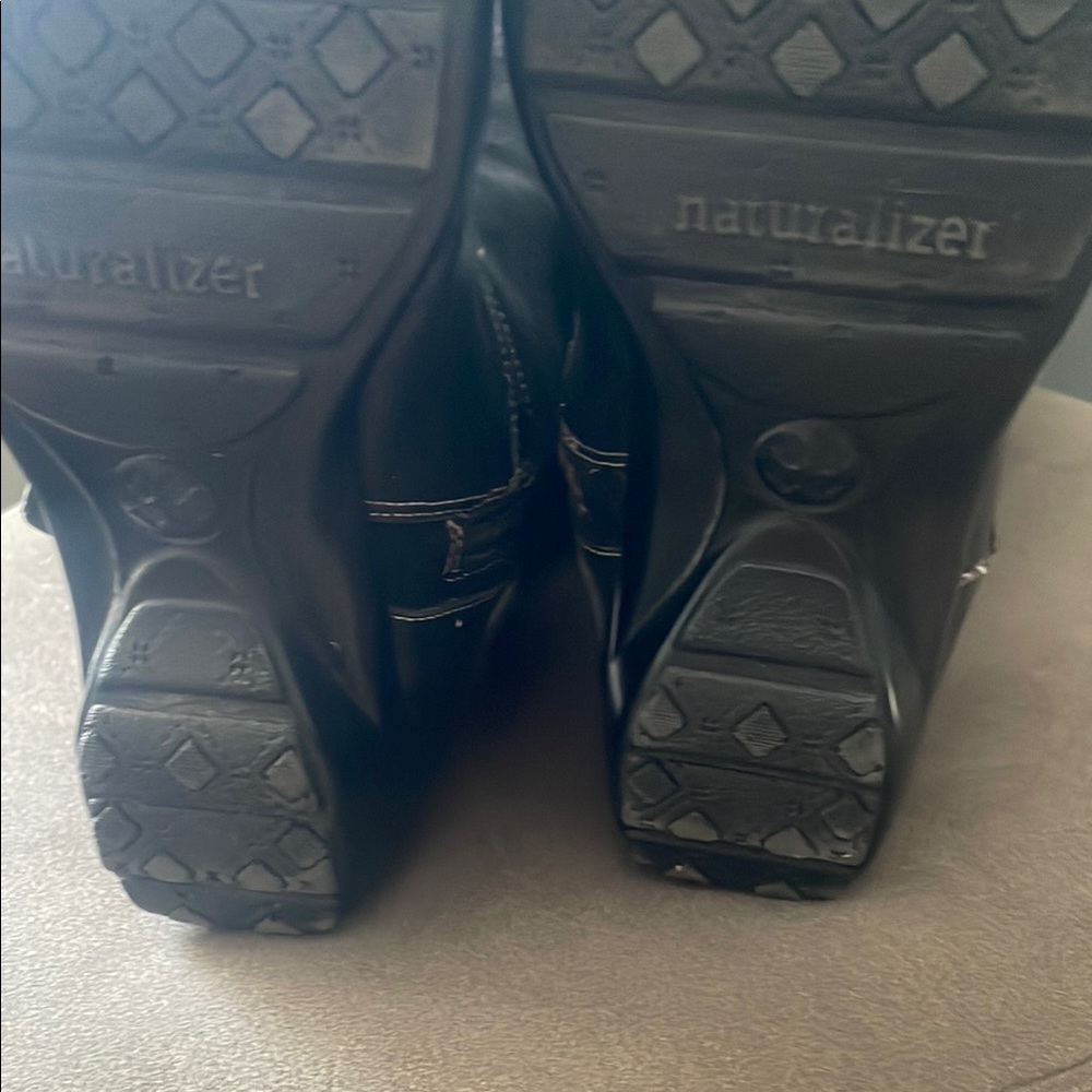 Naturalizer Black Jadis Suede Boots with Side Buckles Women's 8 - Picture 11 of 11